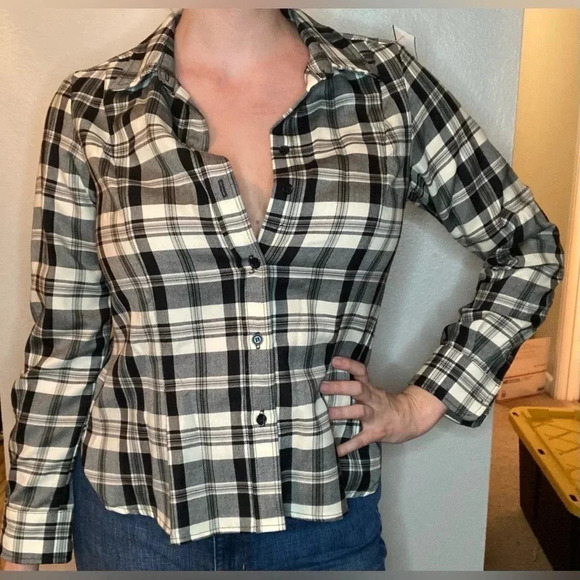 Pendleton Women’s 100% Virgin Wool Flannel Size Medium - Picture 2 of 8